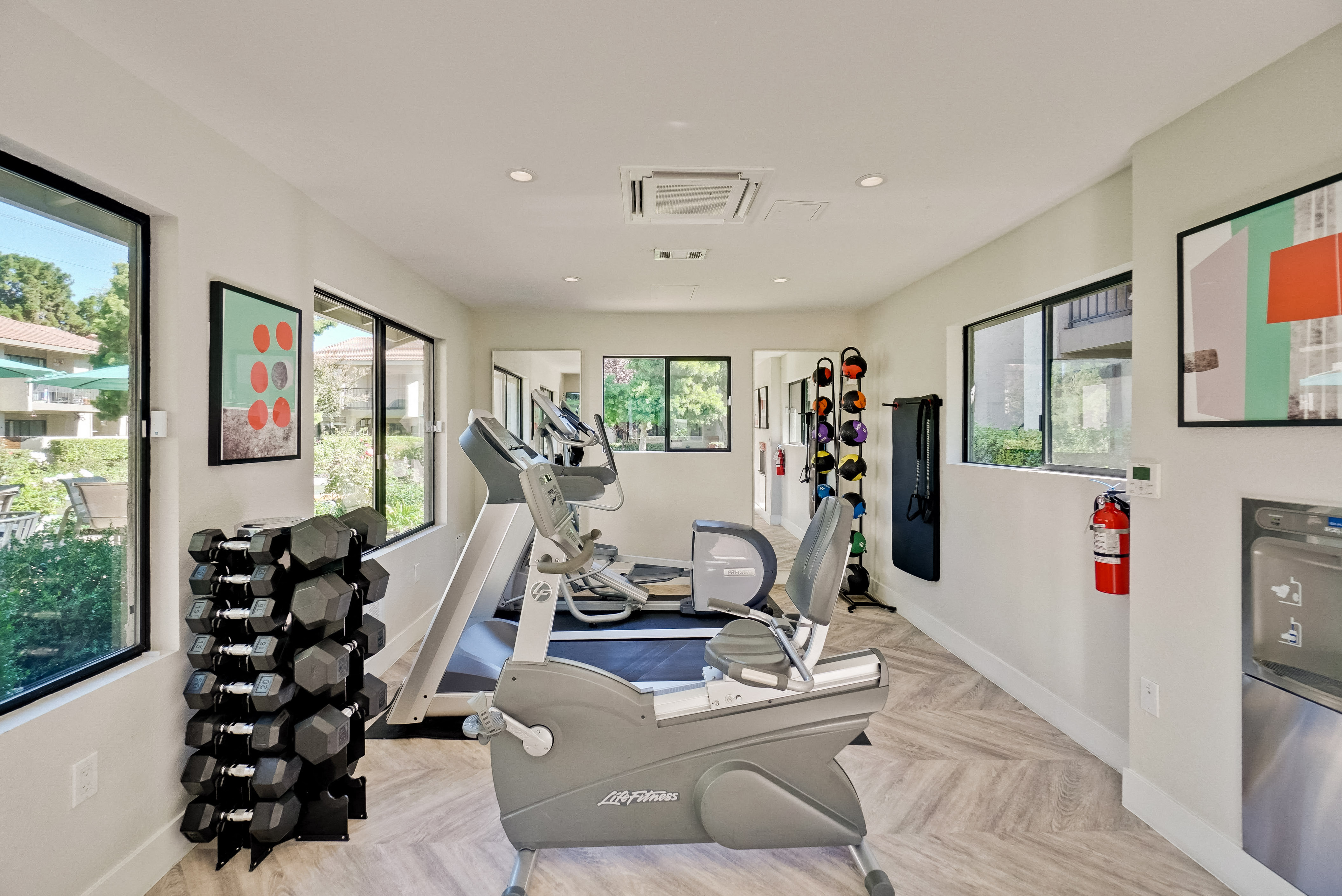 Apartments on Meridian Way · San Jose photo 3